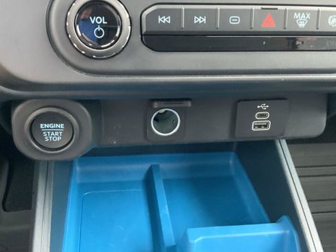 Used 2025 Ford Maverick XLT w/ XLT Luxury Package FWD image 47