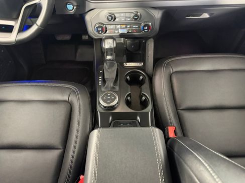 Used 2025 Ford Bronco Badlands AWD/4WD image 20