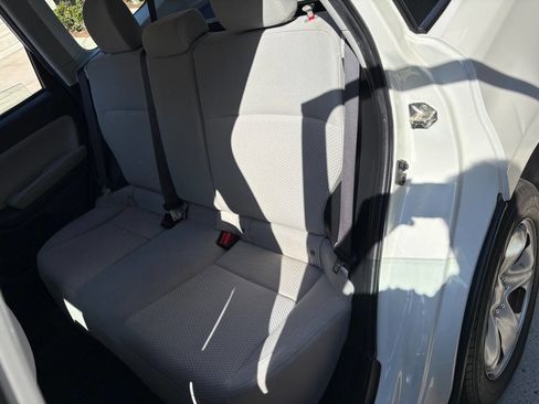 Used 2018 Subaru Forester 2.5i AWD/4WD image 30