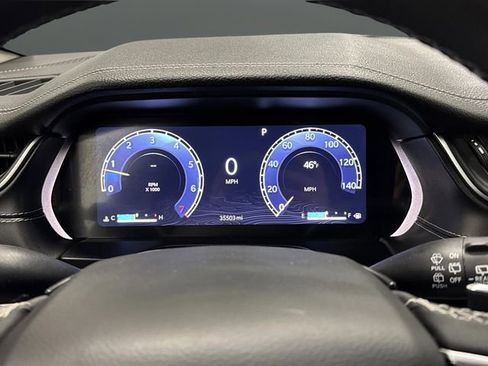 Used 2023 Jeep Grand Cherokee L Limited w/ Luxury Tech Group II image 18