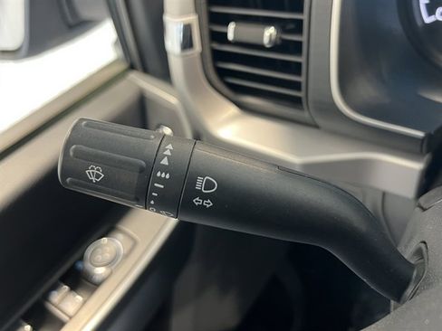 Used 2023 Ford F150 XLT image 33