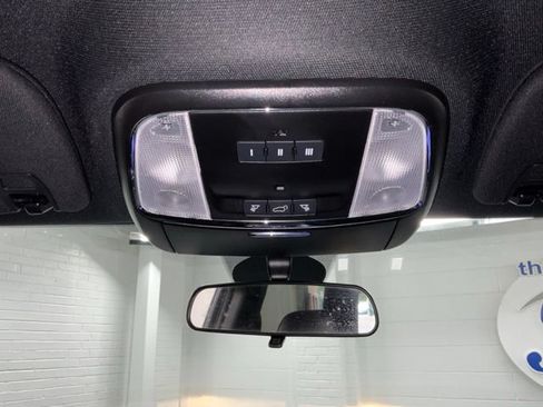 Used 2021 Jeep Grand Cherokee Laredo X AWD/4WD image 30