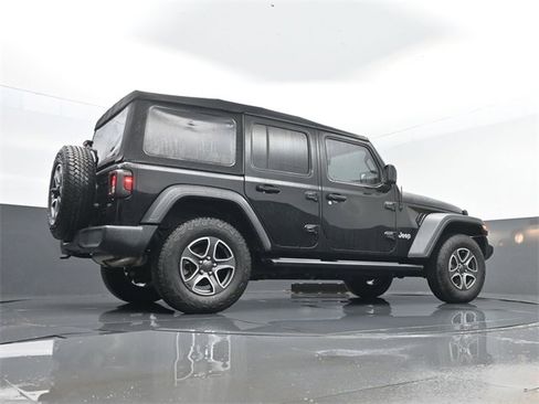 Used 2021 Jeep Wrangler Unlimited Sport image 23