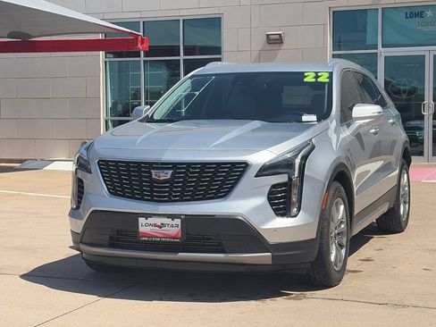 Used 2022 Cadillac XT4 Premium Luxury w/ Safety Alert Package AWD/4WD image 4