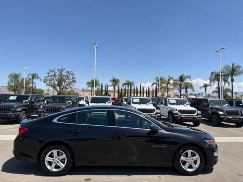 Used 2023 Chevrolet Malibu LT FWD image 9