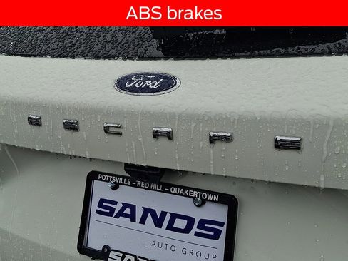 Used 2022 Ford Escape SE w/ Cold Weather Package image 29