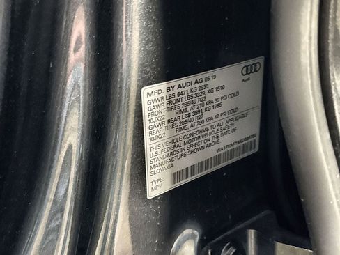 Used 2019 Audi Q8 Prestige AWD/4WD image 34