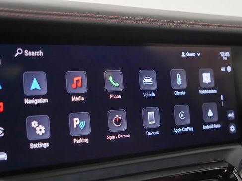 Certified 2025 Porsche Panamera 4 image 31