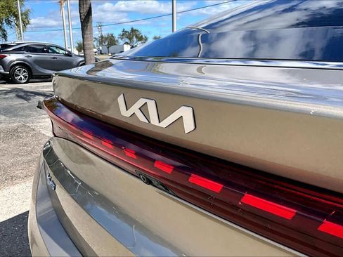 Used 2022 Kia K5 LXS image 30