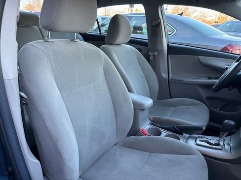 Used 2013 Toyota Corolla LE image 18