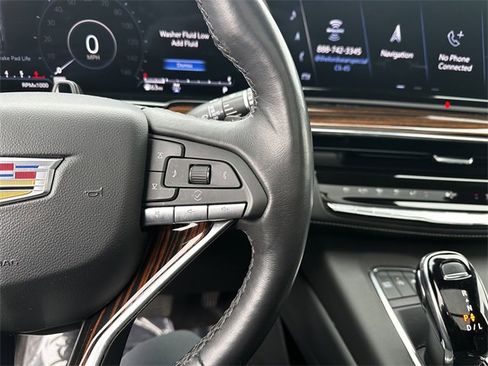Used 2023 Cadillac Escalade Premium Luxury image 28