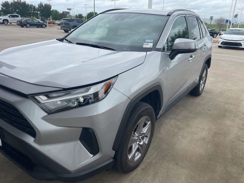 Used 2025 Toyota RAV4 LE image 1