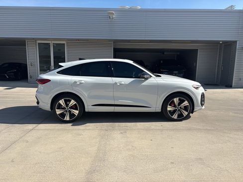 New 2025 Audi SQ5 Premium Plus image 4