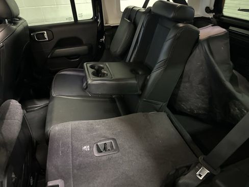 Used 2022 Jeep Wrangler Unlimited Sahara 4xe image 53