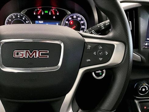 Used 2023 GMC Terrain SLE FWD image 21