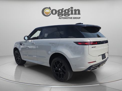 Used 2023 Land Rover Range Rover Sport SE Dynamic AWD/4WD image 3