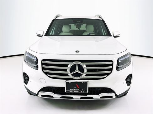 Certified 2025 Mercedes-Benz GLB 250 4MATIC image 2
