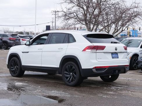 Certified 2023 Volkswagen Atlas Cross Sport SE image 5