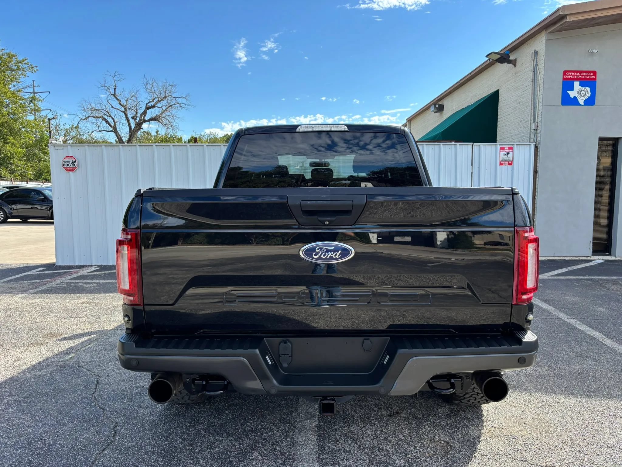 Used 2019 Ford F150 Raptor AWD/4WD image 4