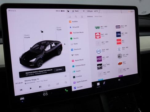 Used 2021 Tesla Model Y Long Range image 33