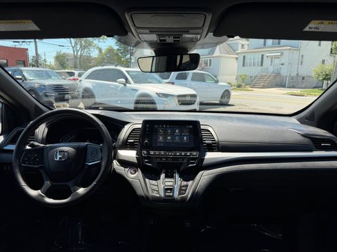 Used 2023 Honda Odyssey Sport image 37