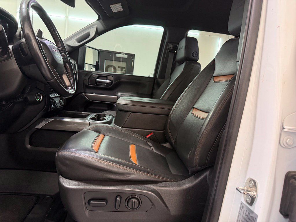 Used 2023 GMC Sierra 2500 AT4 w/ Gooseneck/5TH Wheel Package AWD/4WD image 16