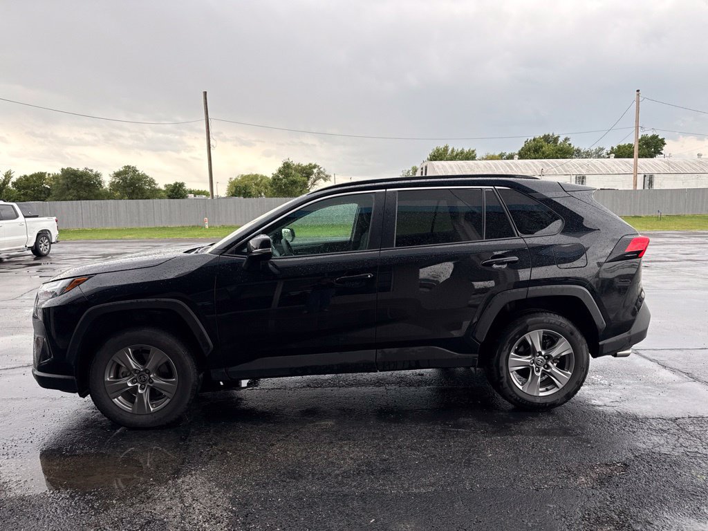Used 2025 Toyota RAV4 XLE FWD image 2