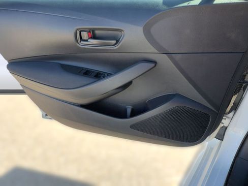 Used 2022 Toyota Corolla LE image 20