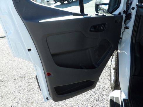 Used 2024 Ford Transit 250 Low Roof w/ Exterior Upgrade Package RWD image 14