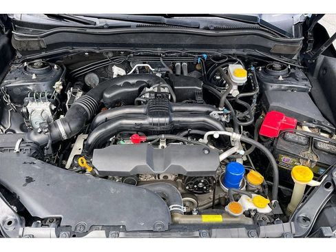 Used 2015 Subaru Forester 2.5i w/ Alloy Wheel Package AWD/4WD image 12