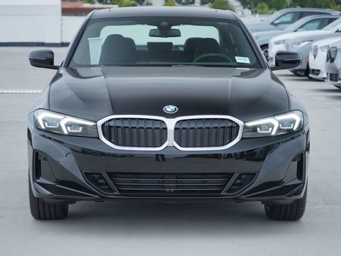 New 2026 BMW 330i Sedan w/ Convenience Package RWD image 2