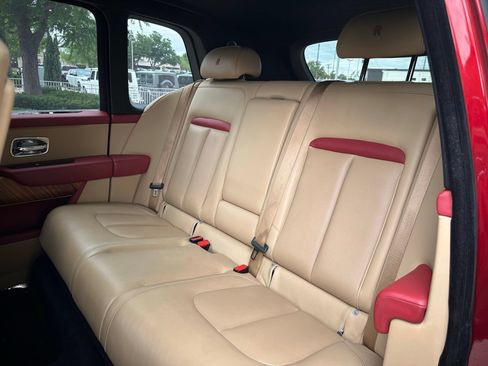 Used 2019 Rolls-Royce Cullinan AWD/4WD image 7