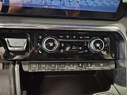 Used 2023 GMC Sierra 1500 Denali w/ Technology Package image 18