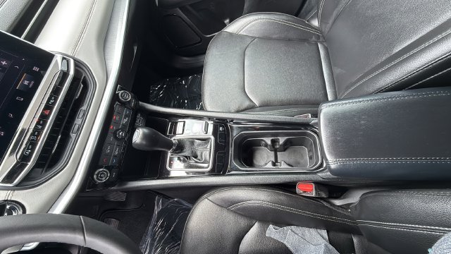 Used 2025 Jeep Compass Limited AWD/4WD image 29