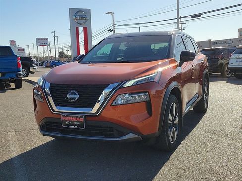Used 2023 Nissan Rogue SL w/ SL Premium Package image 4