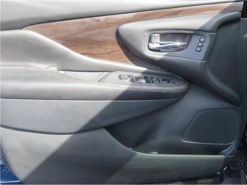 Used 2021 Nissan Murano Platinum w/ Cargo Package image 12