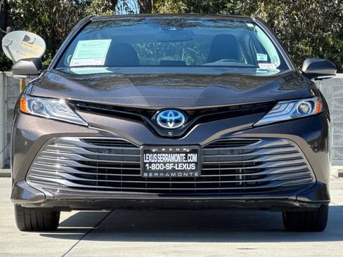 Used 2019 Toyota Camry XLE w/ Driver Assist Package FWD image 5