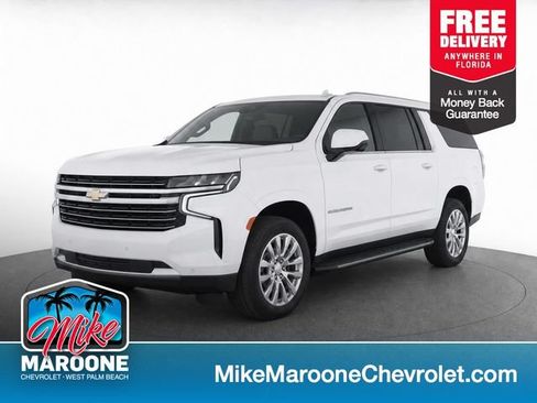 Used 2021 Chevrolet Suburban LT w/ LT Signature Package RWD image 1
