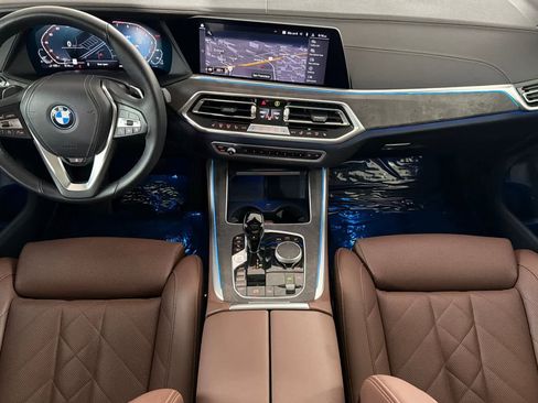 Used 2023 BMW X5 xDrive45e w/ Climate Comfort Package image 3