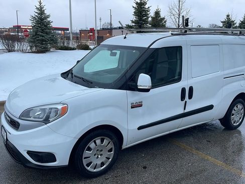 Used 2021 RAM ProMaster City Tradesman SLT image 2