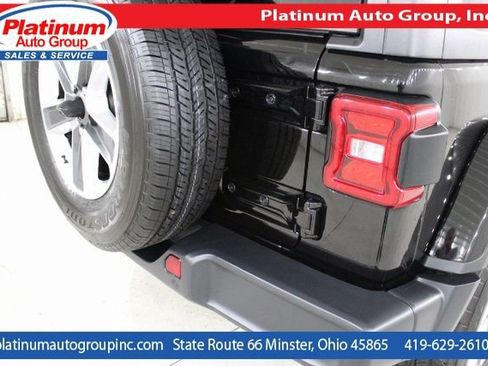 Used 2019 Jeep Wrangler Unlimited Sahara w/ Safety Group AWD/4WD image 43