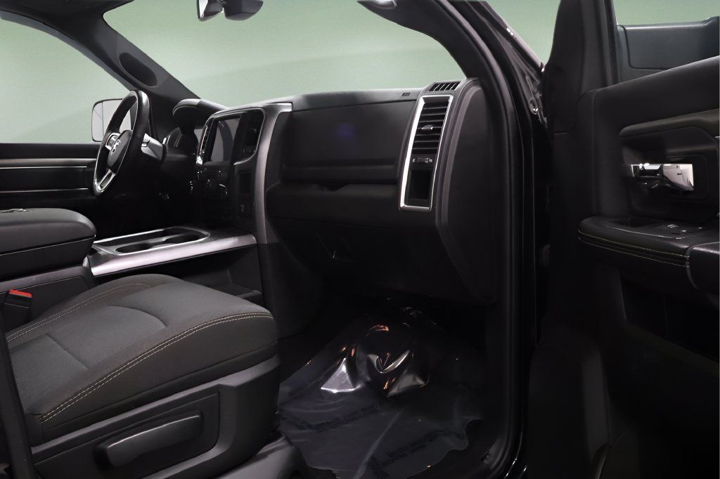 Used 2024 RAM 1500 Warlock AWD/4WD image 15