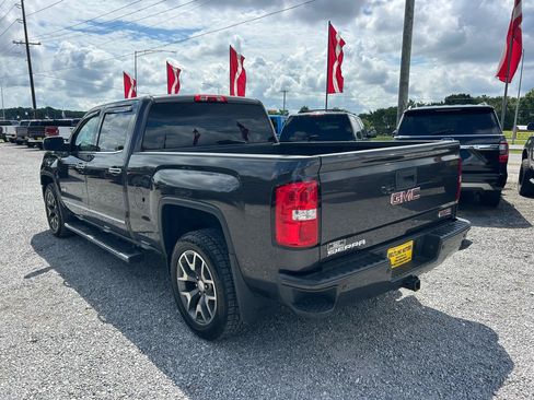 Used 2014 GMC Sierra 1500 SLT w/ All-Terrain Package AWD/4WD image 18