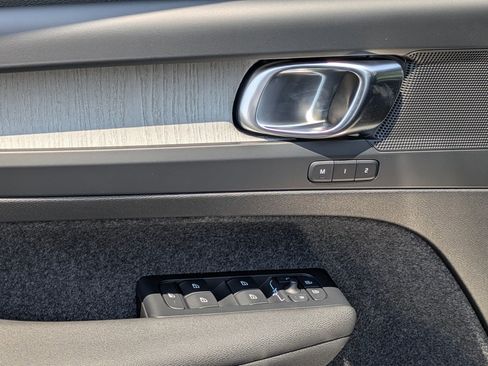 New 2026 Volvo XC40 B5 Core w/ Protection Package Premier image 8