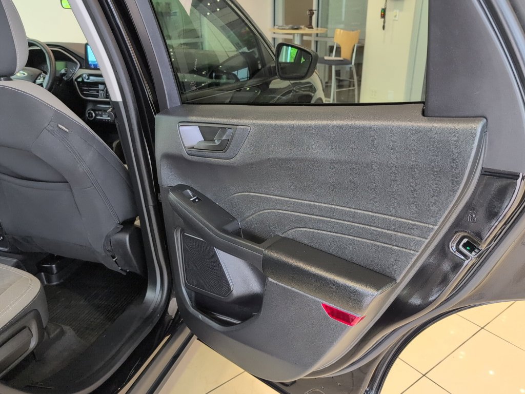 Used 2022 Ford Escape SE w/ Convenience Package AWD/4WD image 40