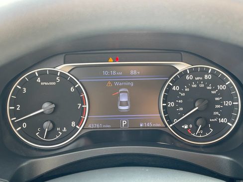 Used 2025 Nissan Altima 2.5 SV FWD image 27