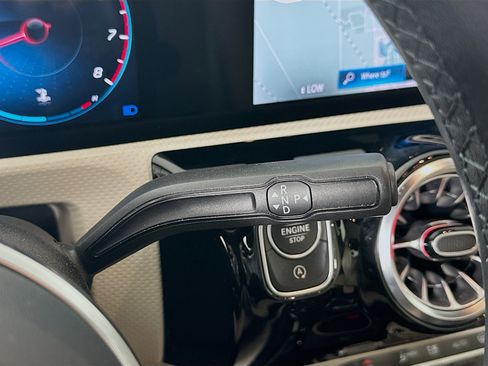 Certified 2022 Mercedes-Benz A 220 4MATIC image 22