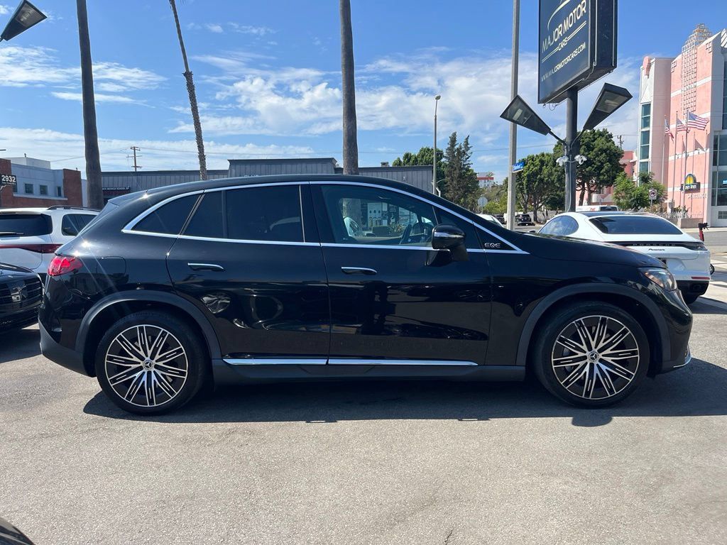 Used 2023 Mercedes-Benz EQE 350+ SUV image 4
