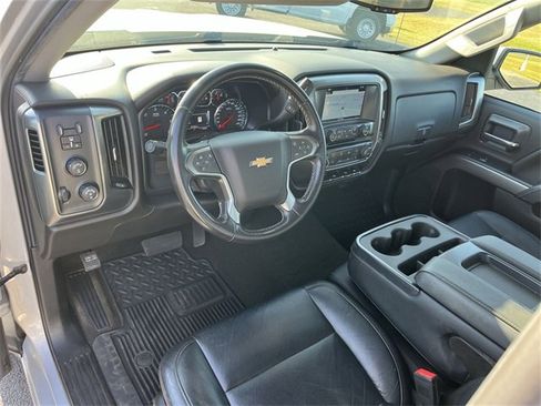 Certified 2018 Chevrolet Silverado 1500 LT w/ LT Convenience Package image 19