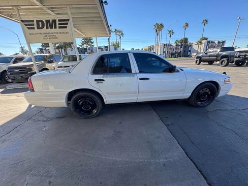 Used 2011 Ford Crown Victoria Police Interceptor w/ Trunk Pack image 4